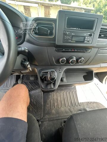 Tovornjak prekucnik Renault Master benne