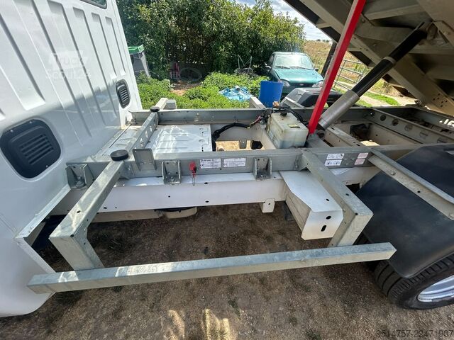 Tovornjak prekucnik Renault Master benne