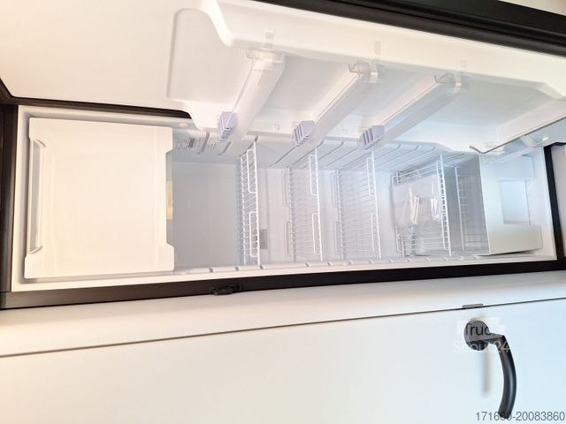 Τροχόσπιτο BÜRSTNER B66 510 TK Plus