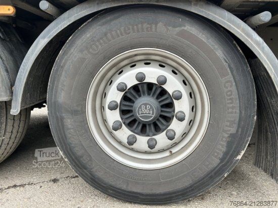 Mozgópadlós félpótkocsi KNAPEN K100/KT01, 10 MM, LIFTACHSE, ROLLPLANE, FUNK