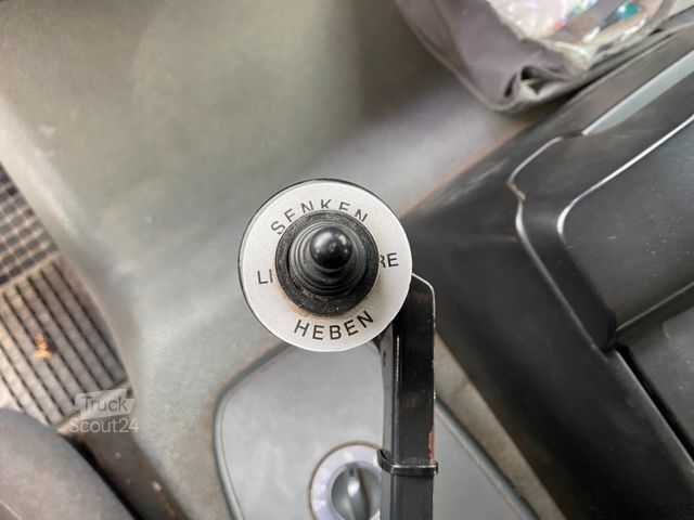 Three-sided tipper truck MAN TGM 13.240 4x4 DoKa|Kipper*Salzstreuer*Kommunal