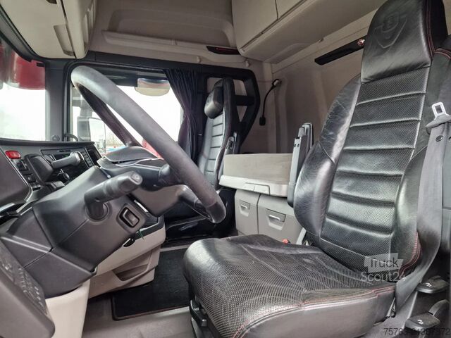 Valise Scania R580 V8 NGS Highline 6x2*4 - Box with sidedoors...