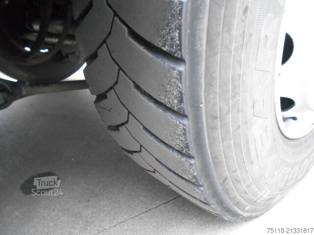 вантажівка з платформою і тентом Iveco Stralis 360 6X2 - Centina + Sponda