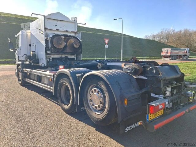 Veículo de recolha de resíduos Scania P280 P280 6x2 * Waste - Vuilnis *