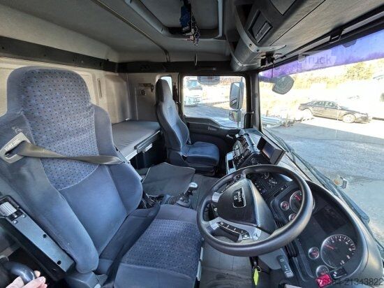 Вантажівка спеціального призначення MAN TGA 26.440 6X2-2 LL, HOCHDRUCK KEHRMASCHINE 300 BAR,  LENK-LIFTACHSE, VOLL-LUFT, E4