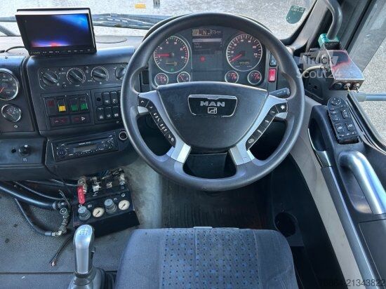 Вантажівка спеціального призначення MAN TGA 26.440 6X2-2 LL, HOCHDRUCK KEHRMASCHINE 300 BAR,  LENK-LIFTACHSE, VOLL-LUFT, E4