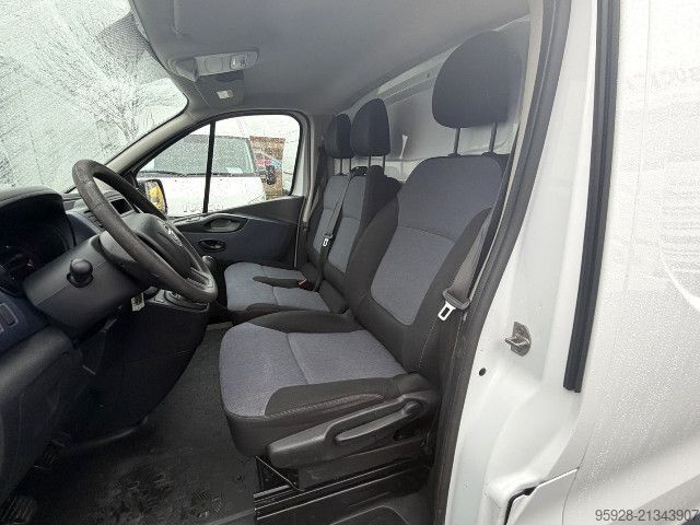 Dobozos furgon Opel Vivaro B 1,6 CDTI L2H1 3,0t, AHK, Sortimo-Regale