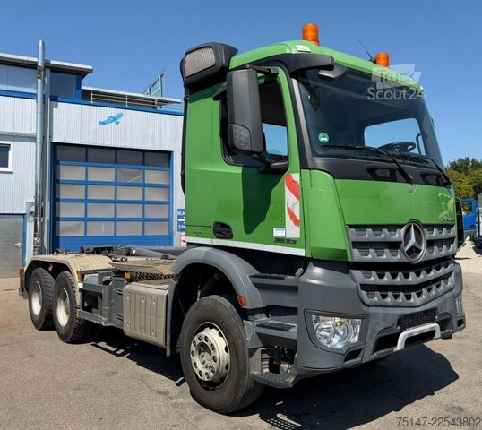شاحنة قلّابة بذراع تحميل متحرك MERCEDES-BENZ 2833 Arocs 6x4 Abrollkipper AHK Klima Kamera