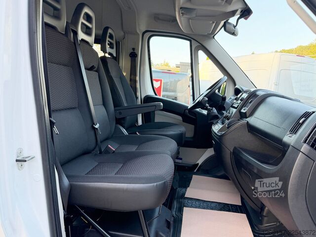 Minibus PEUGEOT Boxer Kombi 333 L2H2 Active Blue-HDi 130 9-Sitze