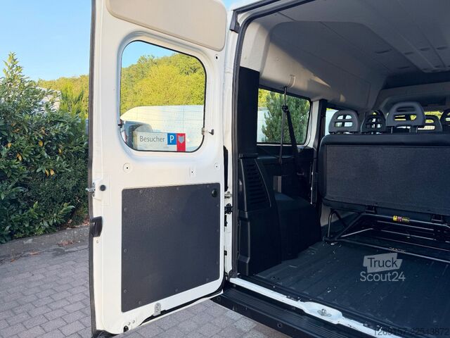 Minibus PEUGEOT Boxer Kombi 333 L2H2 Active Blue-HDi 130 9-Sitze