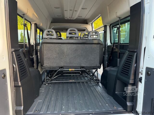 Minibus PEUGEOT Boxer Kombi 333 L2H2 Active Blue-HDi 130 9-Sitze