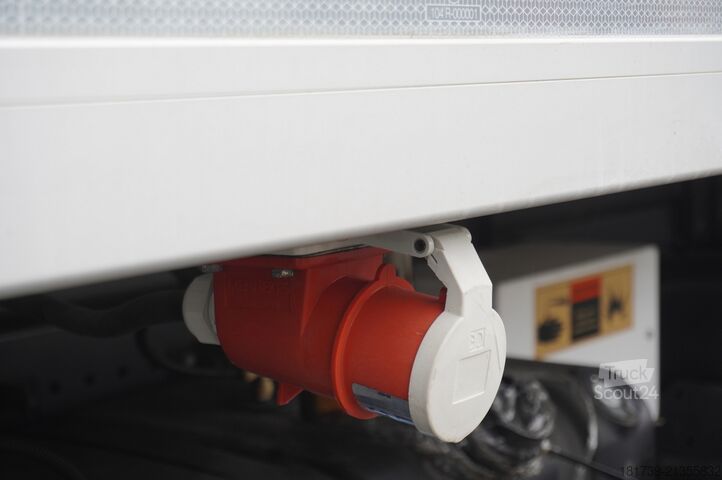 Ledusskapis (režģa furgons) Mercedes-Benz Atego 1318 E6 4x2 / Cazaux 17 EPAL