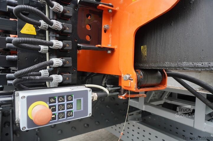 Platformă cu macara Renault C380 Comfort 6x4 / Atlas 172.3E crane