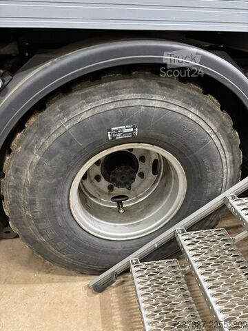 Husbils-lastbil 4x4 Mercedes-Benz 917 AF