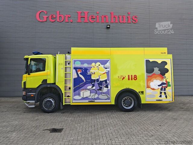 Brandbil Scania P124C 420 4x4 Hauser 2000 Winde Wasserwerfer Li...