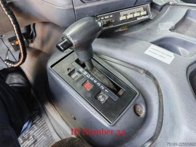 Пожарная машина Scania P124C 420 4x4 Hauser 2000 Winde Wasserwerfer Li...