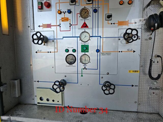 Пожарная машина Scania P124C 420 4x4 Hauser 2000 Winde Wasserwerfer Li...