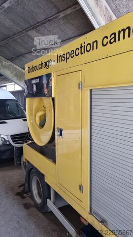 Cisternové vozidlo Mercedes-Benz Vario