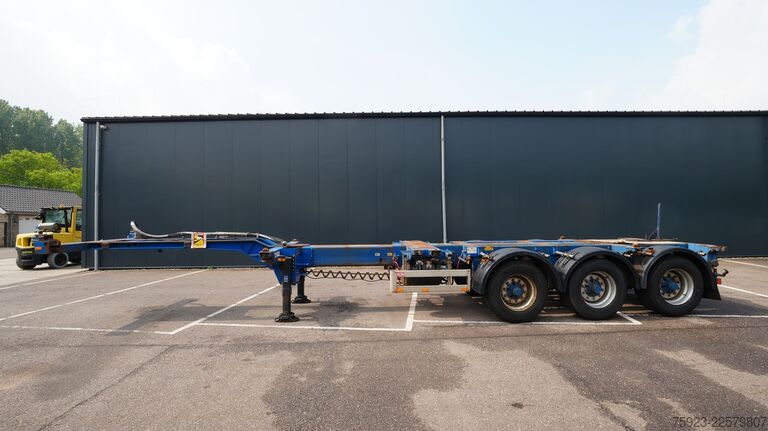 Transport av containrar Pacton 3 axle container chassis extendable trailer