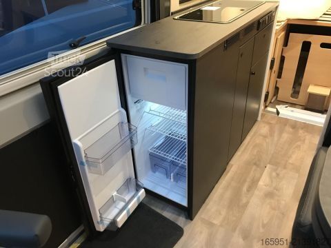 Кемпер Sunlight Camper Van Cliff 640 X Fiat