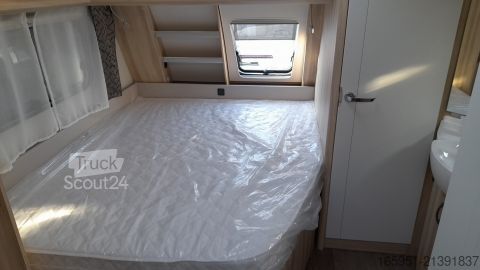 Kemperis Hobby De Luxe 560 KMFe 2000kg Vorzeltaußensteckdose