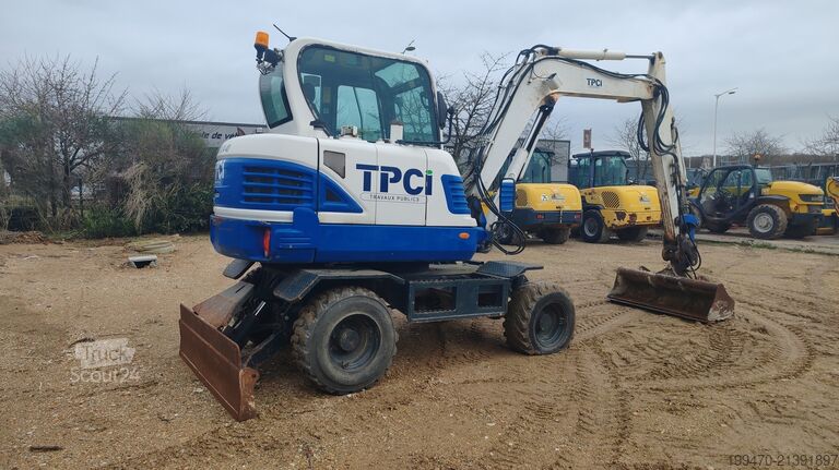 мобільний екскаватор Hyundai R55W-9A with 3 excavator buckets