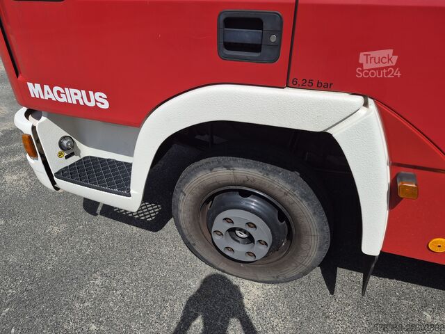 Palokuntajärjestelmän sammutusajoneuvo Iveco Magirus Feuerwehr FF75 E  LF 8-6