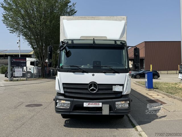 Lastbil med flak, kapell och bakgavellyft Mercedes-Benz Atego 1530L Schiebeplane 7,2m LBW Klima