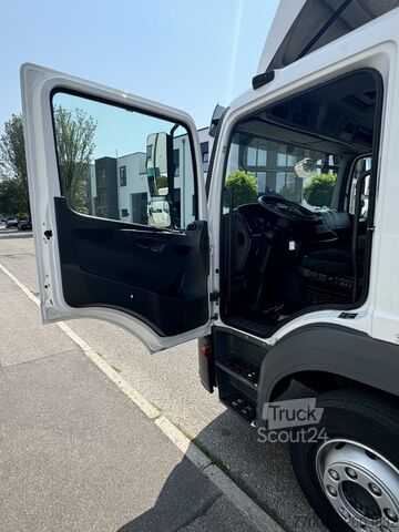 Lastbil med flak, kapell och bakgavellyft Mercedes-Benz Atego 1530L Schiebeplane 7,2m LBW Klima