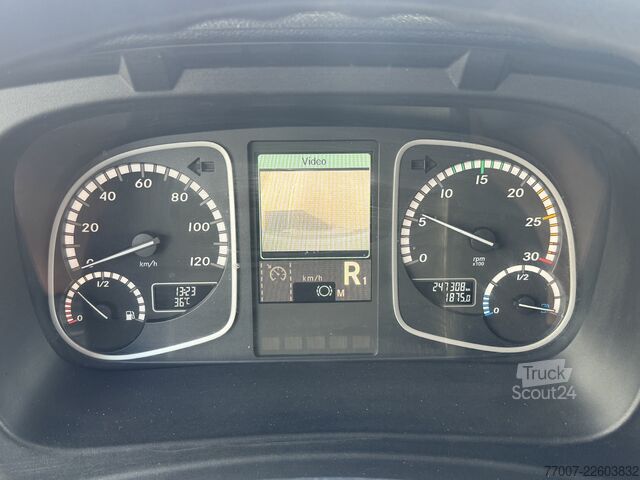 Lastbil med flak, kapell och bakgavellyft Mercedes-Benz Atego 1530L Schiebeplane 7,2m LBW Klima