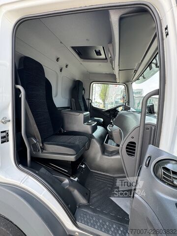 Ciężarówka z platformą, plandeką i windą załadunkową Mercedes-Benz Atego 1530L Schiebeplane 7,2m LBW Klima
