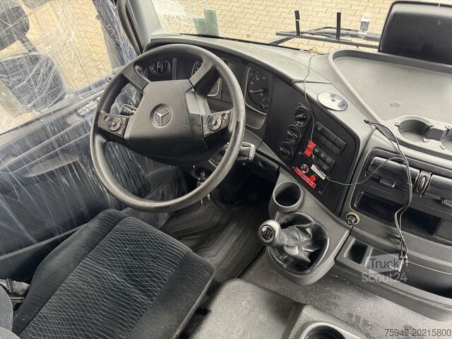Atego 818 L || катастрофа || фургон със задна подемна платформа Mercedes-Benz Atego 818 L || Unfall || Koffer m. LBW