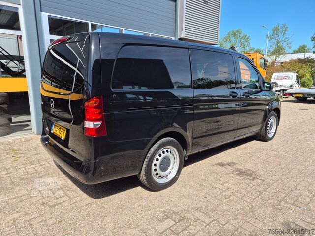 Varebil med dobbeltkabine Mercedes-Benz eVito DC 5 Pers/ Airco/ Camera/ 2X schuifdeur