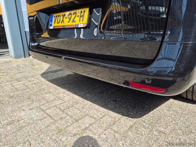 Teslimat kamyoneti çift kabin Mercedes-Benz eVito L2 DC 5 Pers/ Airco/ Camera/ 2X schuifdeur