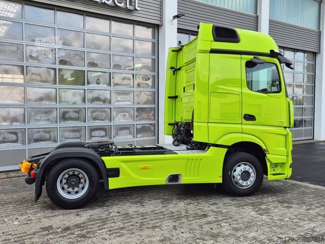 Vakio vetoauto MERCEDES-BENZ Actros 1851 LS Öl-Retarder Standklima Mirror Big