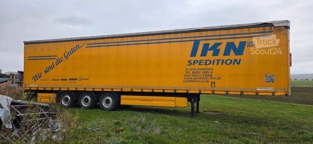 Åben sættevogn med presenning SCHWARZMÜLLER J Serie