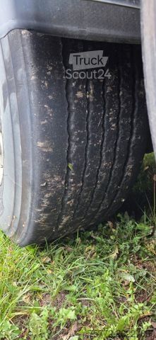 Åben sættevogn med presenning SCHWARZMÜLLER J Serie