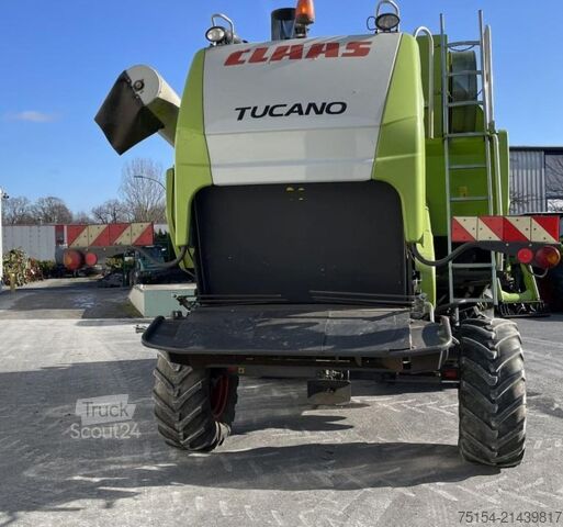Ceifeira-debulhadora CLAAS Tucano 320