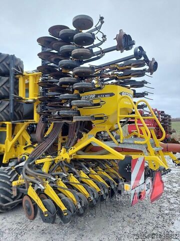 Såmaskine  Bednar Omega OO6000 FL mit Alfa-Drill