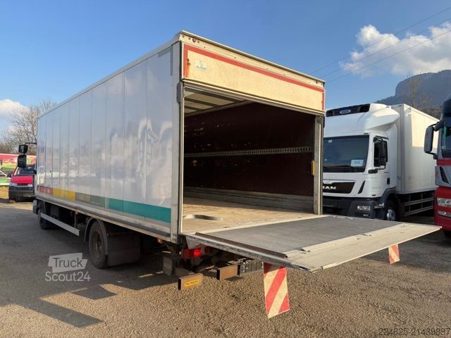 Box truck RENAULT MIDLUM KOFFERAUFBAU+LBW*2013*EURO5*