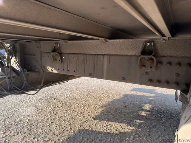 Box truck RENAULT MIDLUM KOFFERAUFBAU+LBW*2013*EURO5*