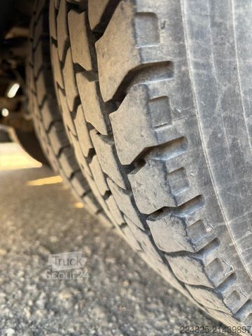 Box truck RENAULT MIDLUM KOFFERAUFBAU+LBW*2013*EURO5*