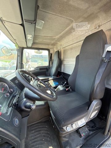 Sandučar kamion MAN TGM 18.250 4x2 BL KOFFERAUFBAU+LBW*2012*EURO5*