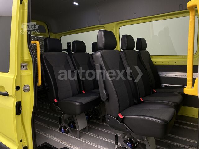 حافلة صغيرة VW Crafter 35 Aut. *Rollstuhl-Rampe* 8-Sitze (5449)