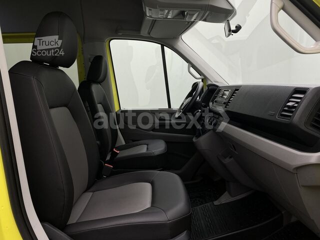 حافلة صغيرة VW Crafter 35 Aut. *Rollstuhl-Rampe* 8-Sitze (5449)
