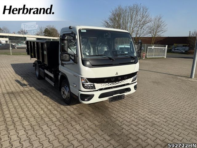 Tilpasset varebil FUSO Canter 7C18 HIAB-Abrollkipper Vfhrzg.