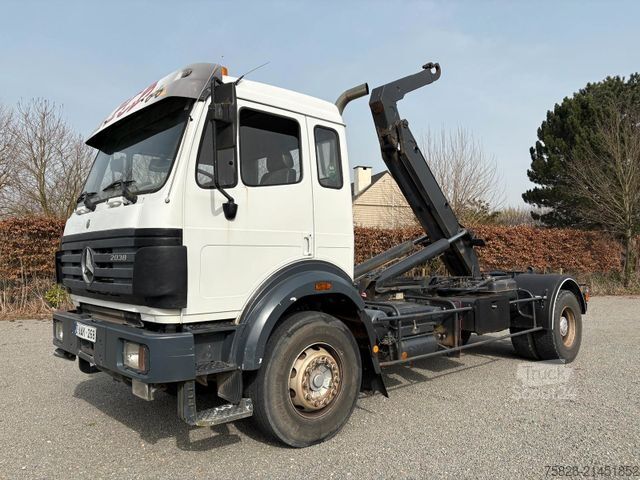 Camion benne à bras amovible MERCEDES-BENZ SK 2038  ( 1838 )  BLATT- BLATT / Retarder