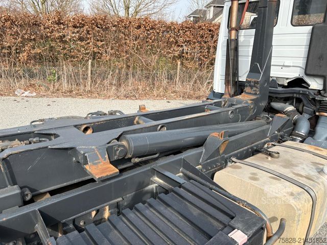 Camion benne à bras amovible MERCEDES-BENZ SK 2038  ( 1838 )  BLATT- BLATT / Retarder