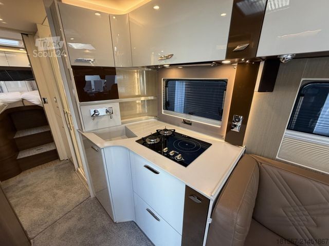 Camping-car intégral BÜRSTNER Elegance I 910 G 700 W Solar, 7000km, Hubstützen