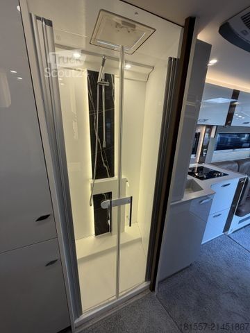 Camping-car intégral BÜRSTNER Elegance I 910 G 700 W Solar, 7000km, Hubstützen